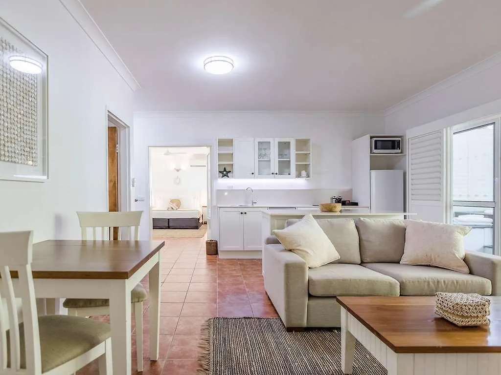 Отель The Reef House Adults Retreat Палм-Коув Австралия